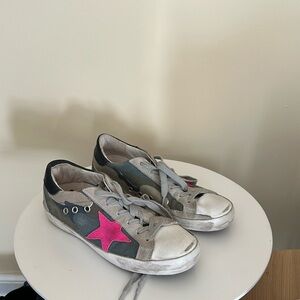 Golden goose superstars size 7